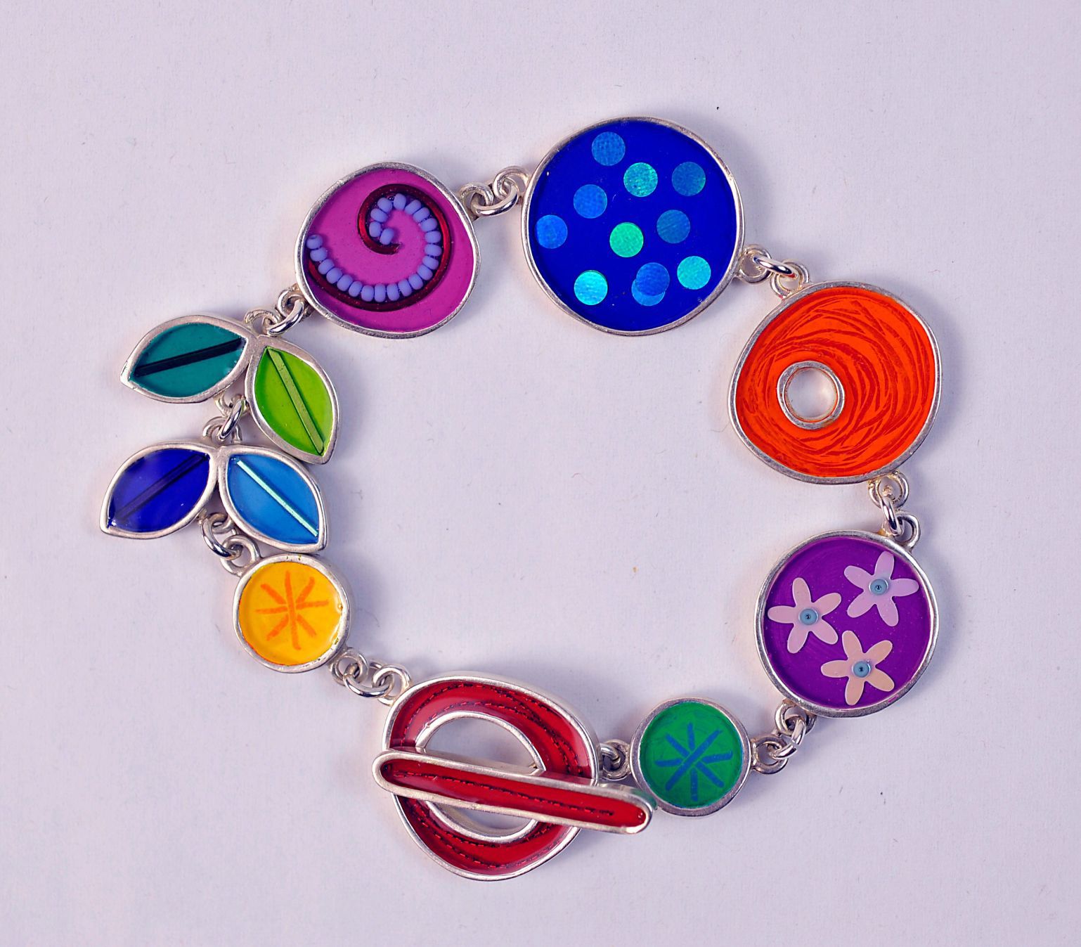 120317-SPC-magpiebracelet.jpg